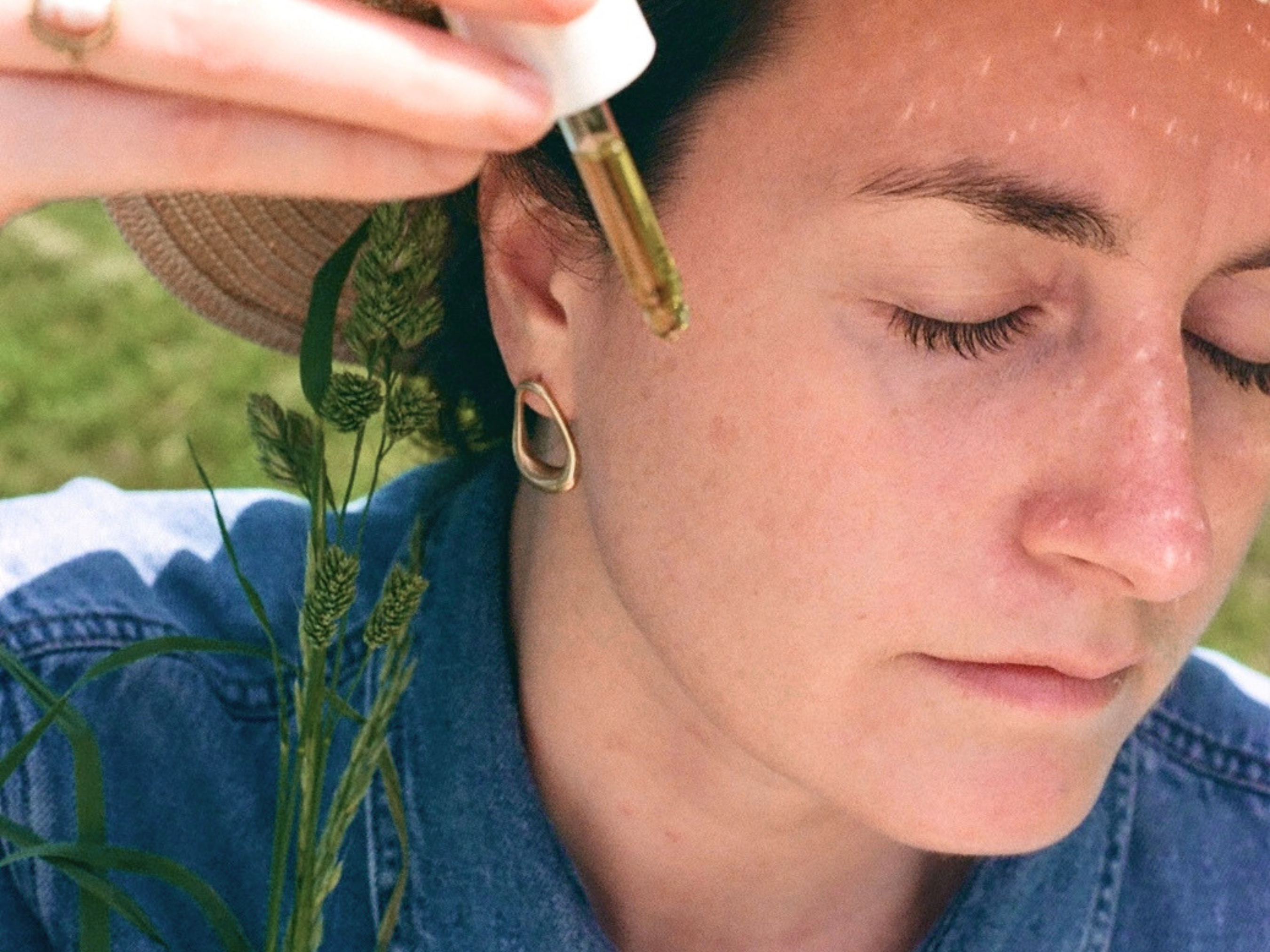 How to nurture your skin barrier through the heat?